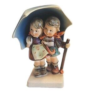 Goebel Hummel Stormy Weather 71 TMK3 Girl & Boy Under Umbrella RARE W. Germany